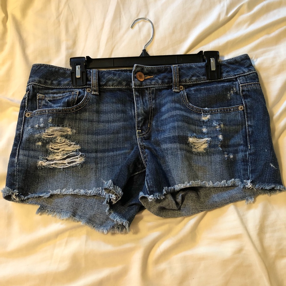 Blue American Eagle ripped jean shorts
